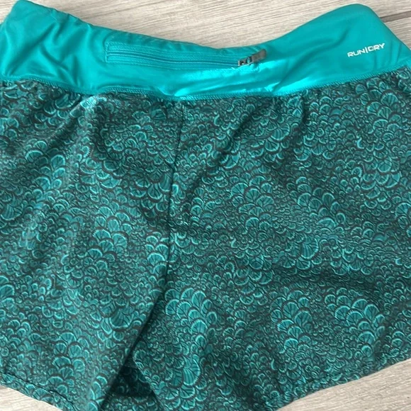 Saucony Running Shorts Patterned Bundle Size XS EUC - Picture 12 of 13